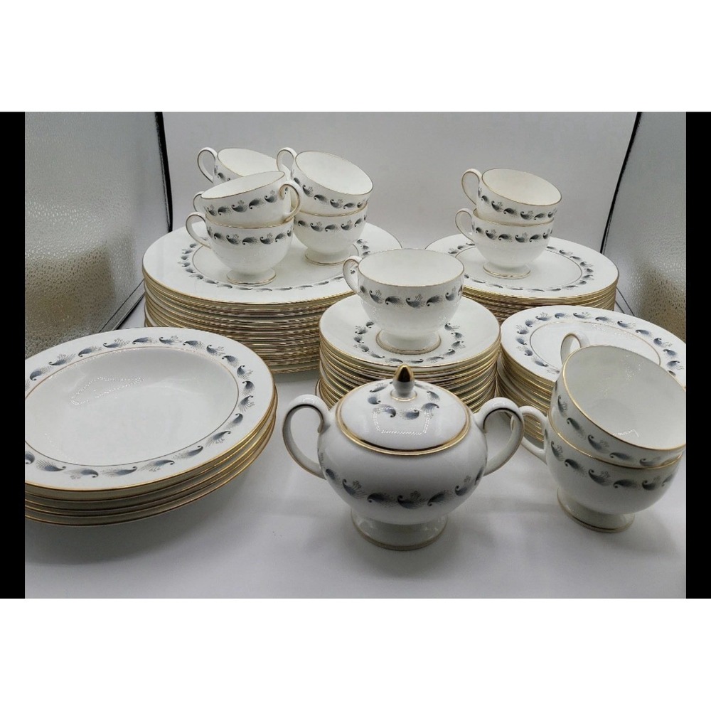 Wedgwood STARDUST R4292 Dinner Set - Bone China